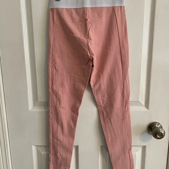 Pink Racerback Sports Bra and Leggings Set - Picture 8 of 8